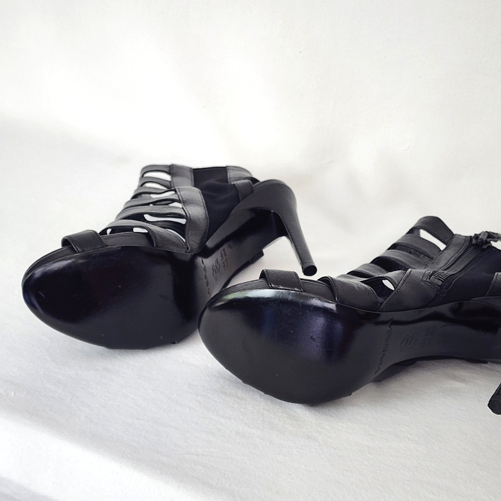 NWOB Via Spiga Italian Leather Caged 4.5" Heels Size 7.5 Black - Picture 6 of 11